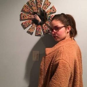 Meet your Posher, Adele